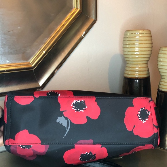 Kate Spade floral nylon tote. - Picture 4 of 4